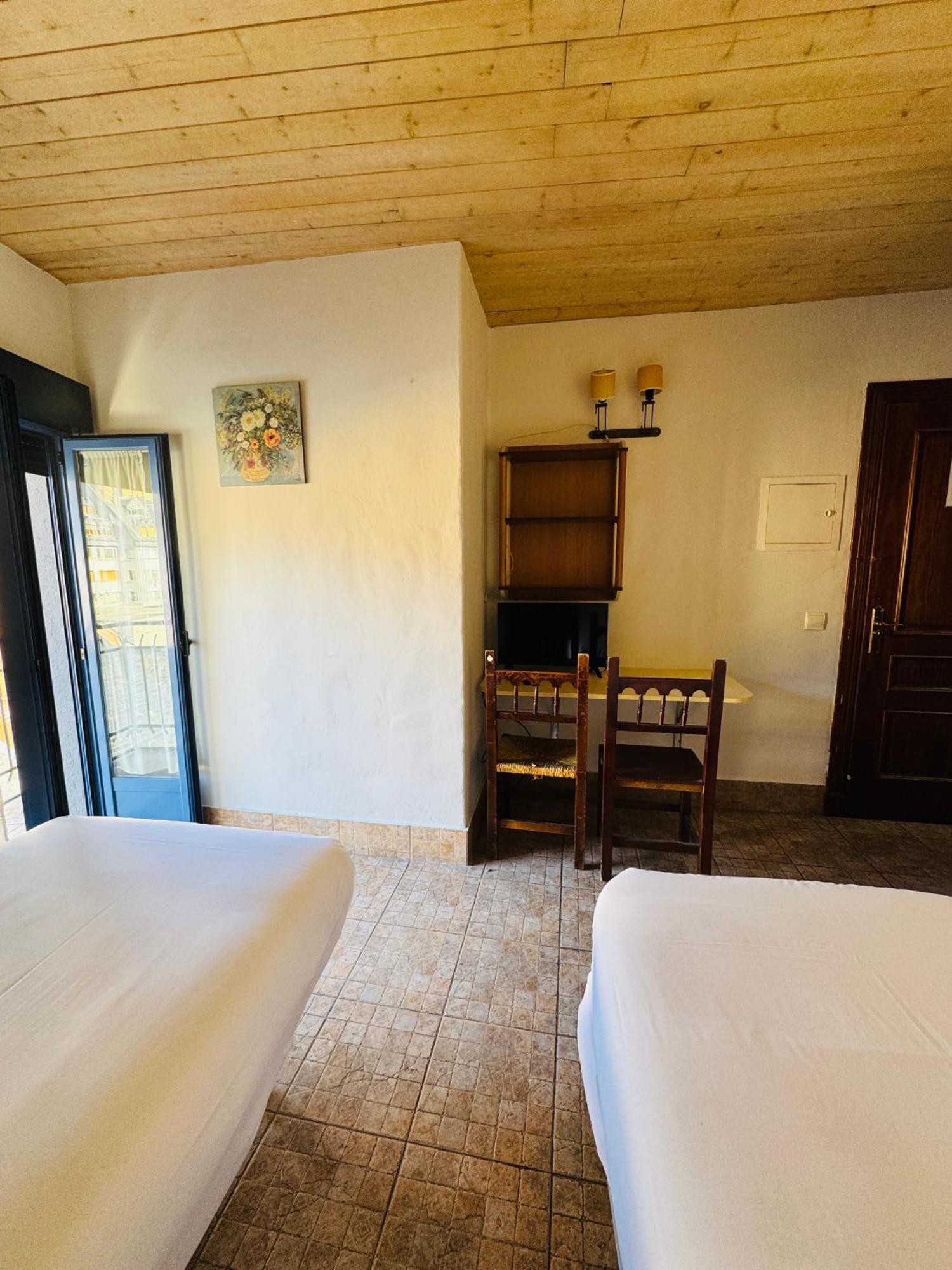 Hostal Nau Pradets فييليا المظهر الخارجي الصورة